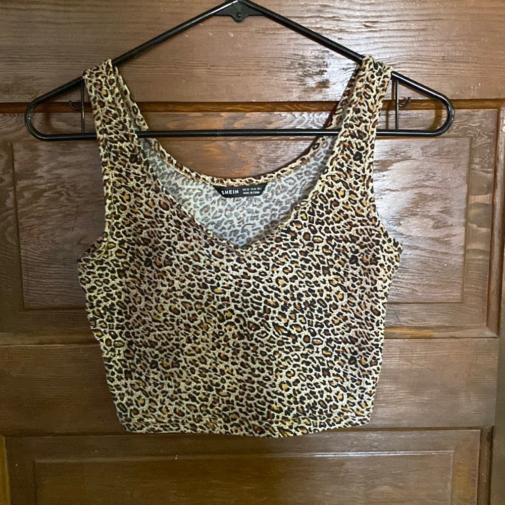Womens cropped tank top